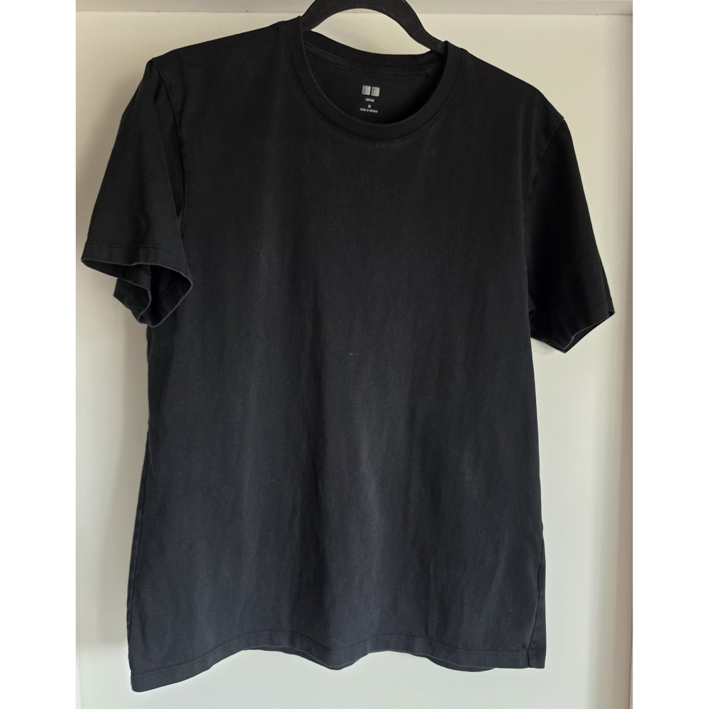 Uniqlo T-Shirt Men M Black Solid Crew Neck Cotton Casual Tee Top Minimalist